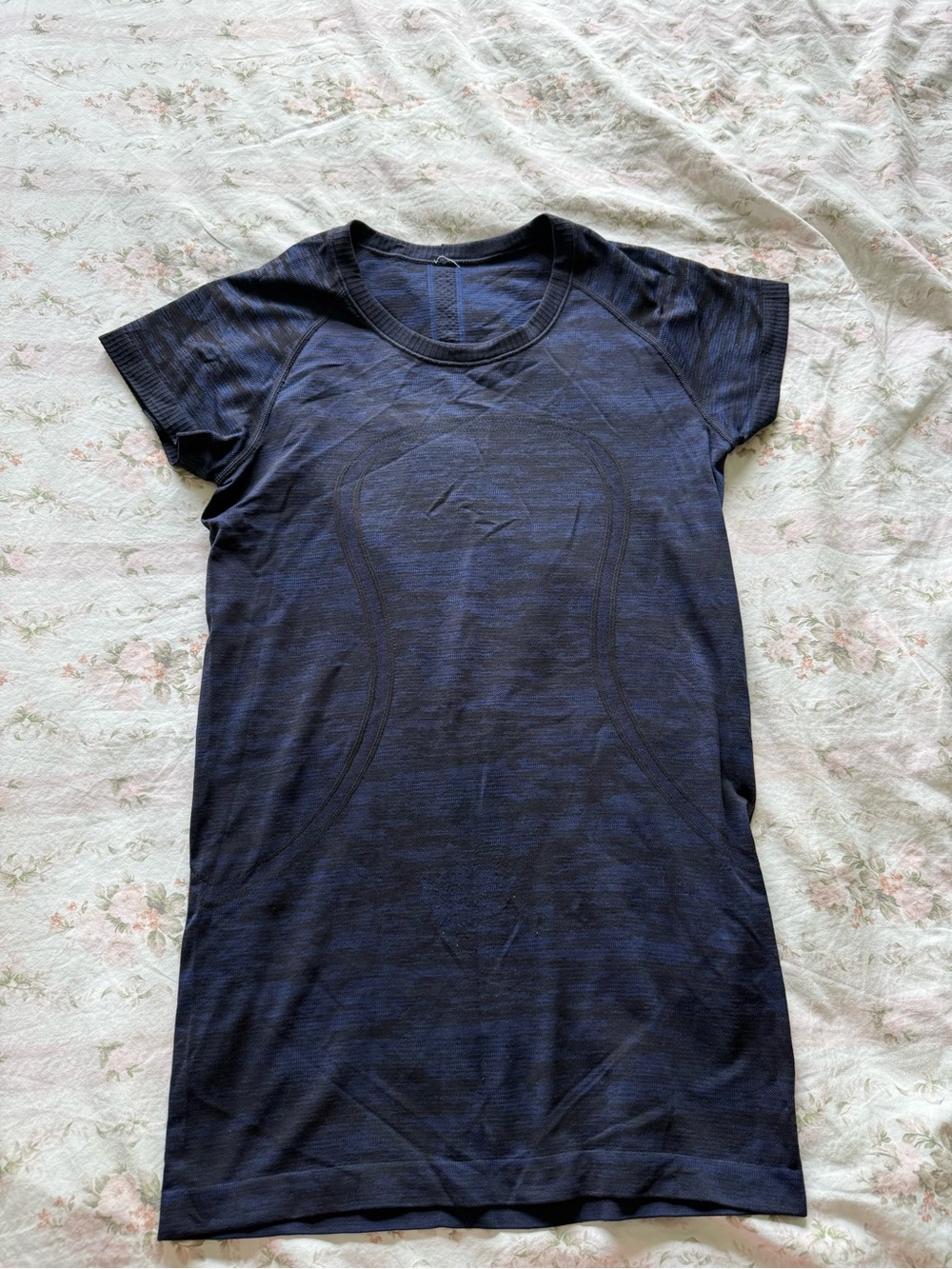 Lululemon Navy Camo Short sleeve